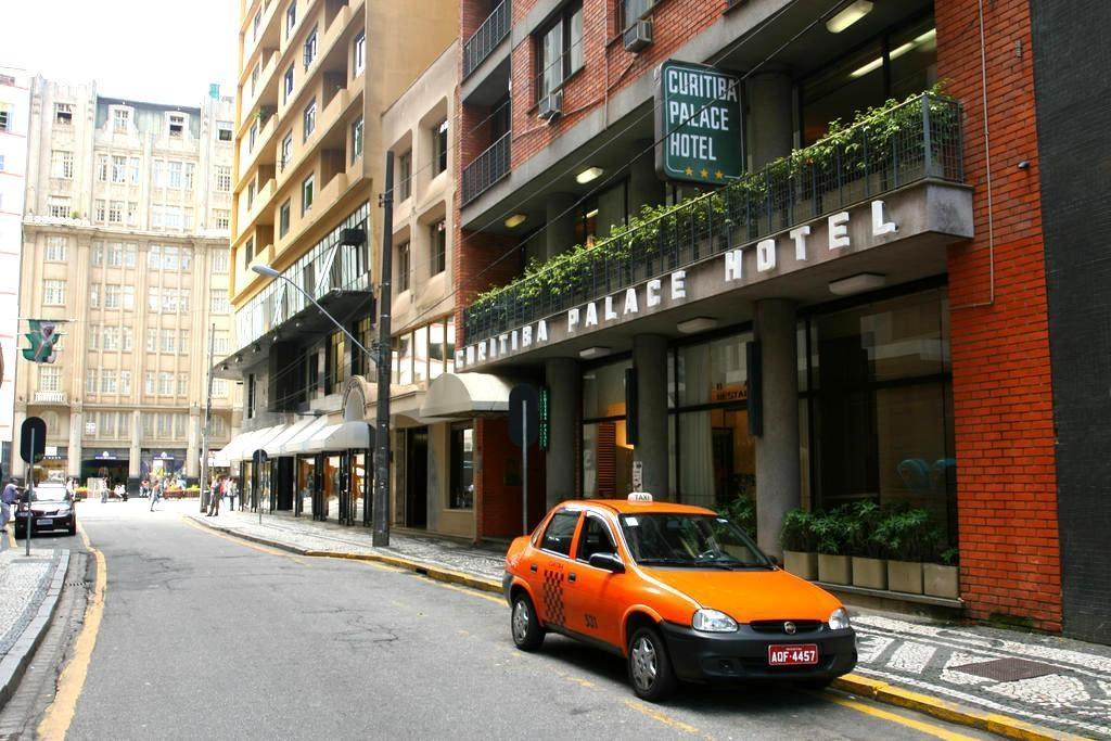 库里提巴宫殿酒店 外观 照片